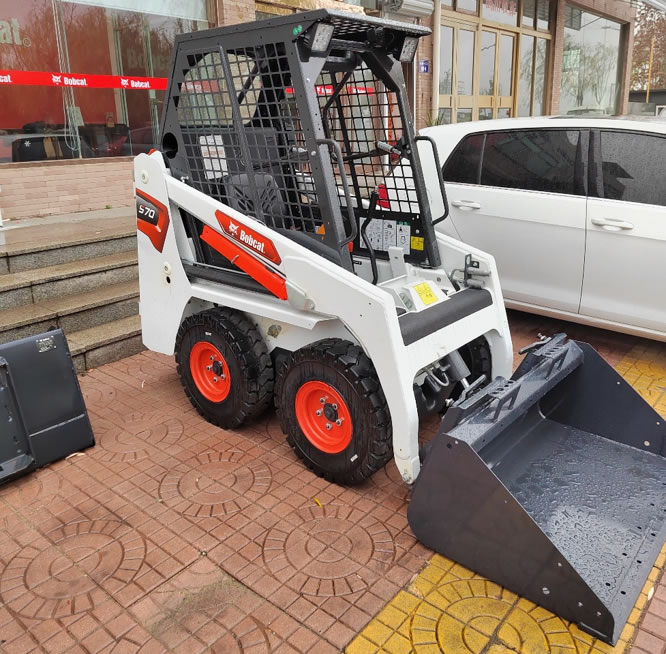 hth网页版入口S70滑移装载机
